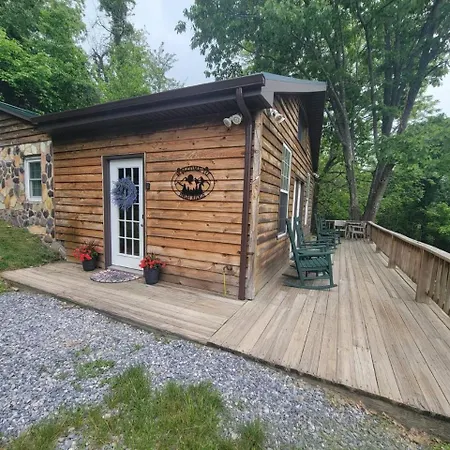 High Ridge Cabin In The Blue Ridge Mountains